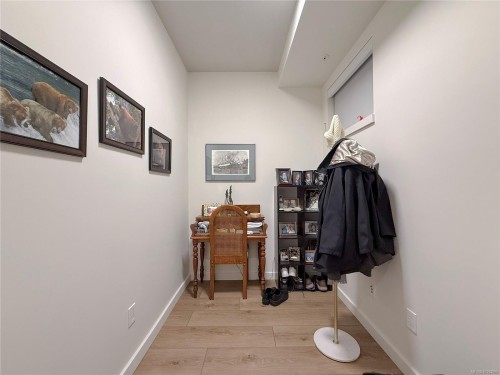 202-684 Island Hwy South, Campbell River, BC - Indoor