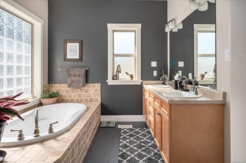 4567 Sheridan Ridge Rd, Nanaimo, BC 