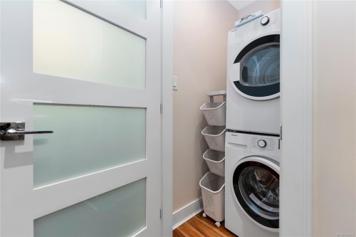 N312-1105 Pandora Ave, Victoria, BC - Indoor Photo Showing Laundry Room