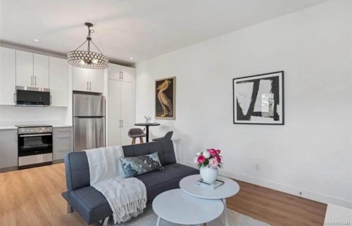 227 Heddle Ave, View Royal, BC 