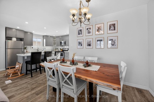 30 Longview Drive, Bradford West Gwillimbury, ON - Indoor Photo Showing Dining Room