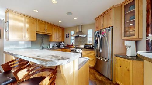166 304Th Avenue, Kimberley, BC - Indoor Photo Showing Kitchen