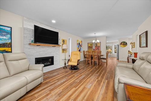 160-2330 Butt Road, West Kelowna, BC - Indoor Photo Showing Living Room With Fireplace
