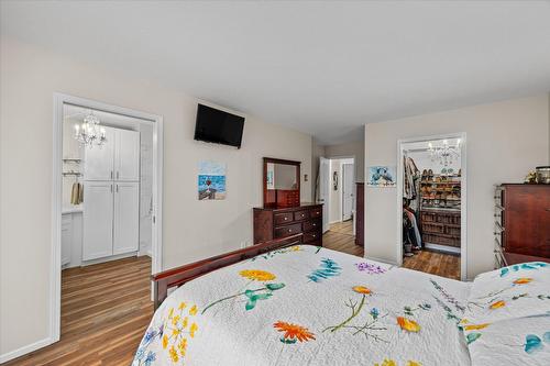 160-2330 Butt Road, West Kelowna, BC - Indoor Photo Showing Bedroom