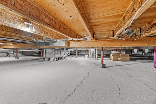 160-2330 Butt Road, West Kelowna, BC - Indoor