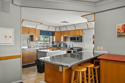 160-2330 Butt Road, West Kelowna, BC - Indoor Photo Showing Kitchen