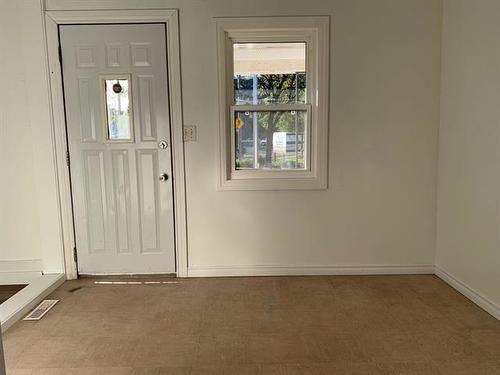 826 St Mary'S Rd, Winnipeg, MB 