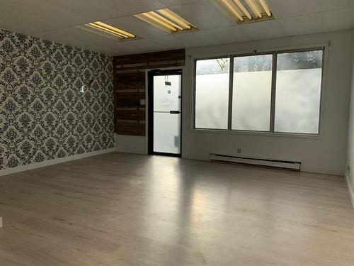 826 St Mary'S Rd, Winnipeg, MB 