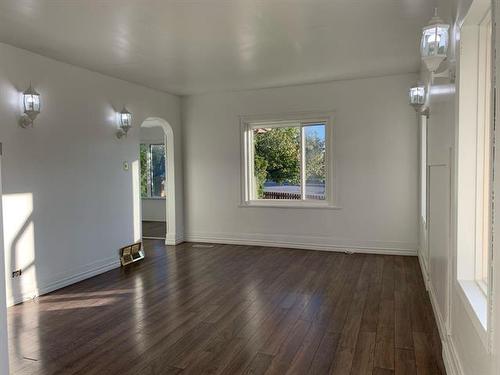 826 St Mary'S Rd, Winnipeg, MB 