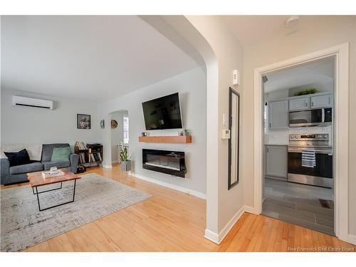 53 Fairview Dr, Moncton, NB 