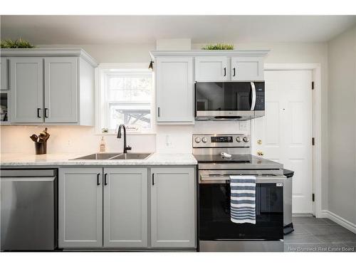 53 Fairview Dr, Moncton, NB 