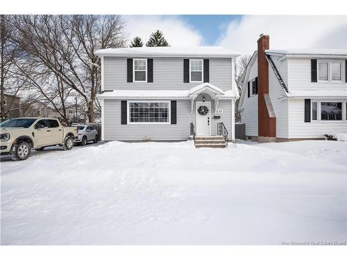 53 Fairview Dr, Moncton, NB 