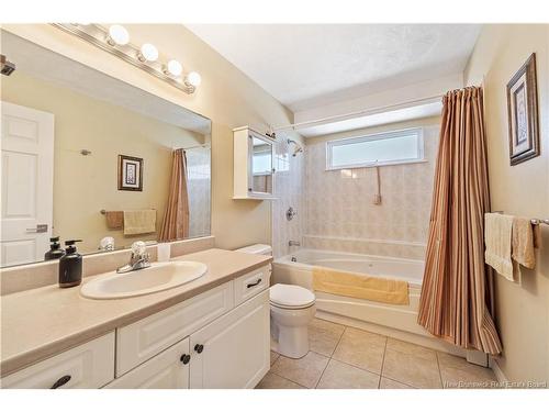 73 Shannon Dr, Moncton, NB 