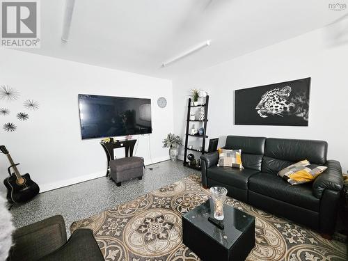 520 Truro Heights Road, Truro Heights, NS - Indoor Photo Showing Living Room