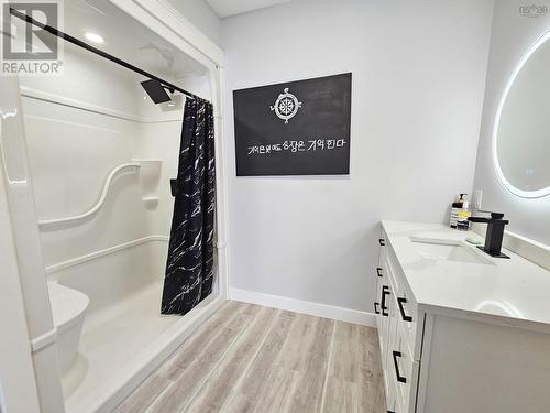520 Truro Heights Road, Truro Heights, NS - Indoor Photo Showing Bathroom