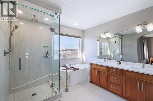 98 Tuscany Estates Crescent Nw, Calgary, AB - Indoor Photo Showing Bathroom