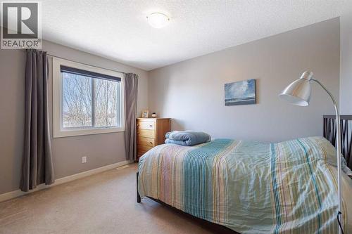 98 Tuscany Estates Crescent Nw, Calgary, AB - Indoor Photo Showing Bedroom