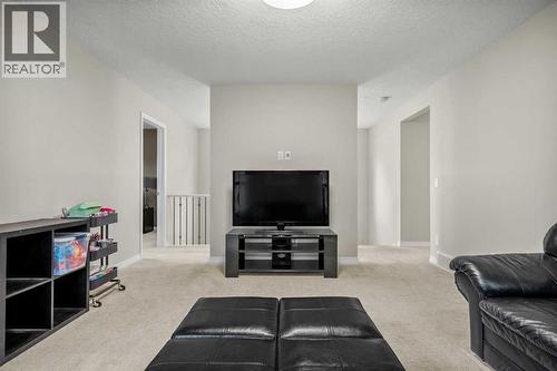 206 Mahogany Passage Se, Calgary, AB - Indoor Photo Showing Living Room