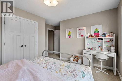 206 Mahogany Passage Se, Calgary, AB - Indoor Photo Showing Bedroom