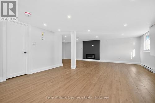 556 Champlain Road, Tiny, ON - Indoor Photo Showing Other Room