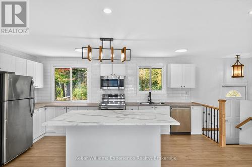 556 Champlain Road, Tiny, ON - Indoor Photo Showing Kitchen With Upgraded Kitchen