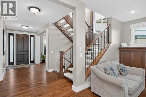 72 Rockcliff Grove Nw, Calgary, AB - Indoor