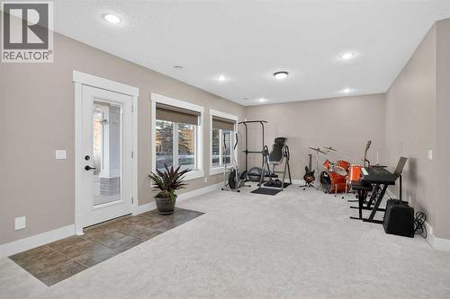 72 Rockcliff Grove Nw, Calgary, AB - Indoor