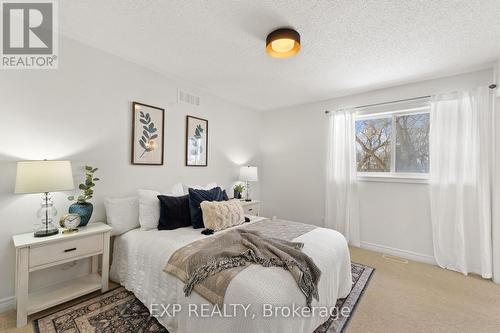 1036 Stone Cottage Crescent, Oshawa (Pinecrest), ON - Indoor Photo Showing Bedroom