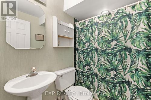 1036 Stone Cottage Crescent, Oshawa (Pinecrest), ON - Indoor Photo Showing Bathroom