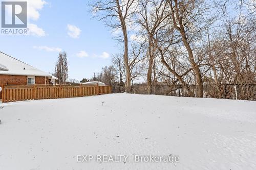 1036 Stone Cottage Crescent, Oshawa (Pinecrest), ON - Outdoor