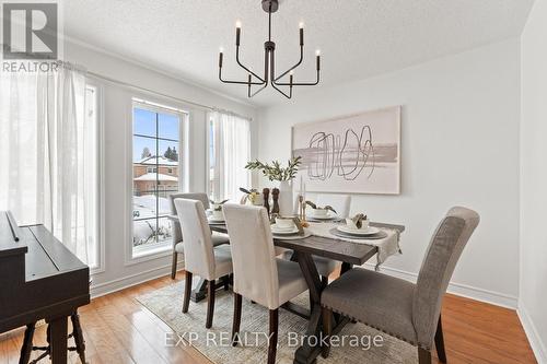 1036 Stone Cottage Crescent, Oshawa (Pinecrest), ON - Indoor Photo Showing Dining Room