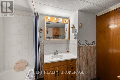 1023 Moon Road, Frontenac (Frontenac Centre), ON 