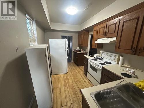 36 St. Georges Ave E, Sault Ste. Marie, ON - Indoor Photo Showing Kitchen