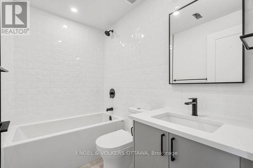 73 Parent Avenue, Ottawa, ON - Indoor Photo Showing Bathroom