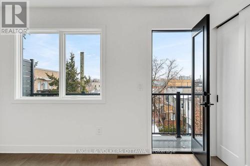 73 Parent Avenue, Ottawa, ON - Indoor Photo Showing Other Room