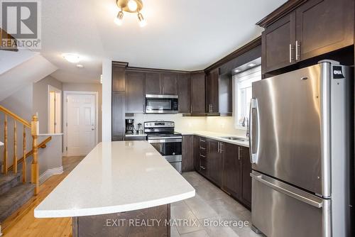 1117 Clement Court, Cornwall, ON - Indoor Photo Showing Kitchen With Stainless Steel Kitchen With Double Sink With Upgraded Kitchen