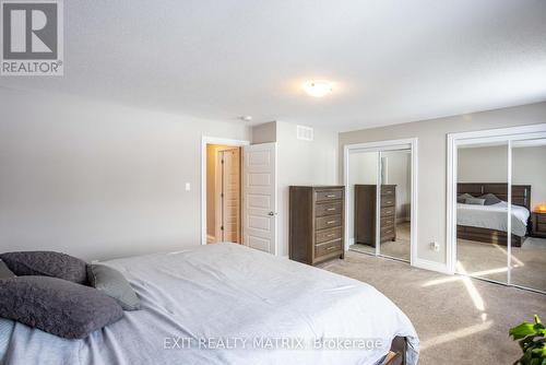 1117 Clement Court, Cornwall, ON - Indoor Photo Showing Bedroom