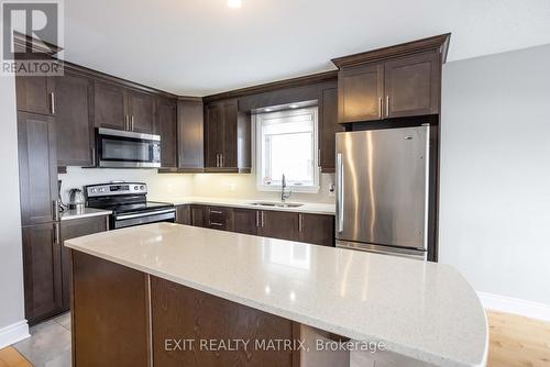1117 Clement Court, Cornwall, ON - Indoor Photo Showing Kitchen With Stainless Steel Kitchen With Double Sink