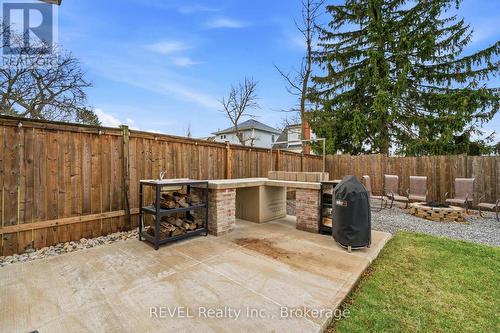 18 Lincoln Avenue, St. Catharines (Oakdale), ON - Outdoor