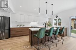 18 LINCOLN AVENUE  St. Catharines (Oakdale), ON L2P 2C6