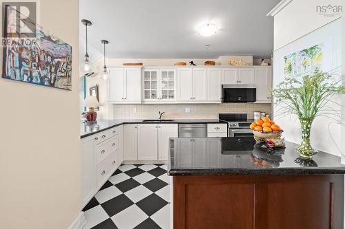 1205 2677 Gladstone Street, Halifax, NS - Indoor Photo Showing Kitchen