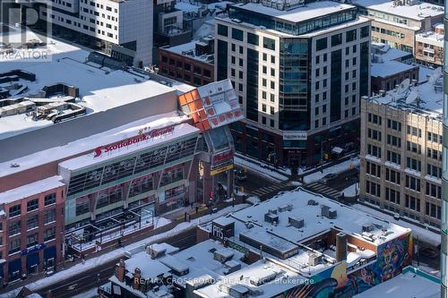 4401 - 224 King Street W, Toronto, ON - Outdoor