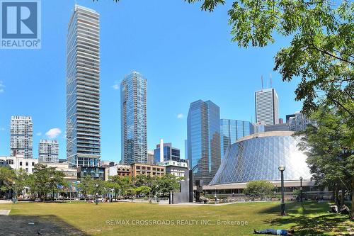 4401 - 224 King Street W, Toronto, ON - Outdoor With Facade