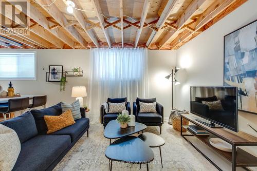 45 Meadowvale Road, Toronto, ON - Indoor