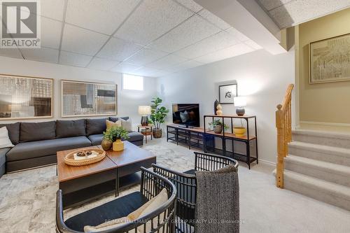 45 Meadowvale Road, Toronto, ON - Indoor Photo Showing Living Room