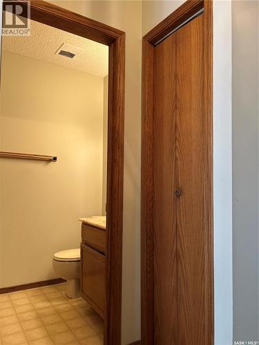 1475 Mather Crescent, Estevan, SK - Indoor Photo Showing Bathroom