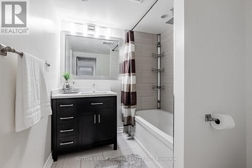 109 Barli Crescent, Vaughan, ON - Indoor Photo Showing Bathroom