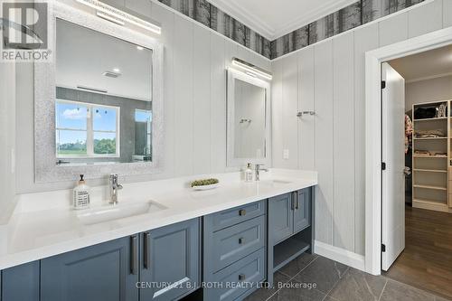 3510 Brennan Line W, Severn, ON - Indoor Photo Showing Bathroom