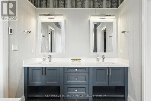 3510 Brennan Line W, Severn, ON - Indoor Photo Showing Bathroom