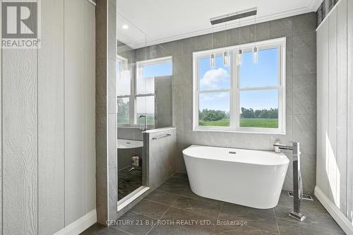 3510 Brennan Line W, Severn, ON - Indoor Photo Showing Bathroom